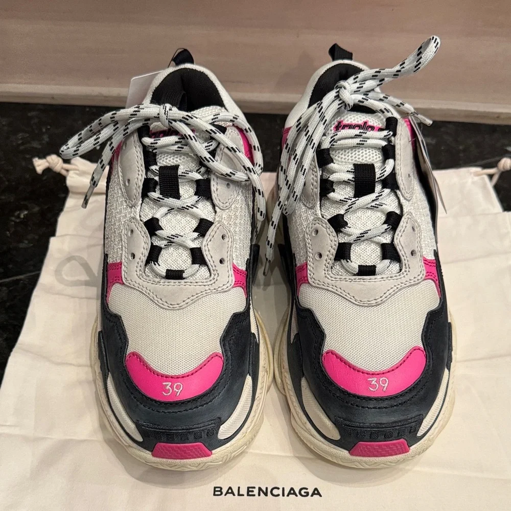 Balenciaga Women's Sneakers - Pink, Black, and White NEW - Picture 4 of 13